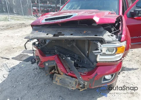 2018 GMC Sierra 2500Hd Denali z USA, uszkodzony, nr VIN 1GT12UEY1JF265996